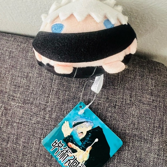 Kawaii Jujutsu Kaisen Gojo Plush Mascot Doll Nori Chara Jump Shop Limited New - Picture 3 of 3